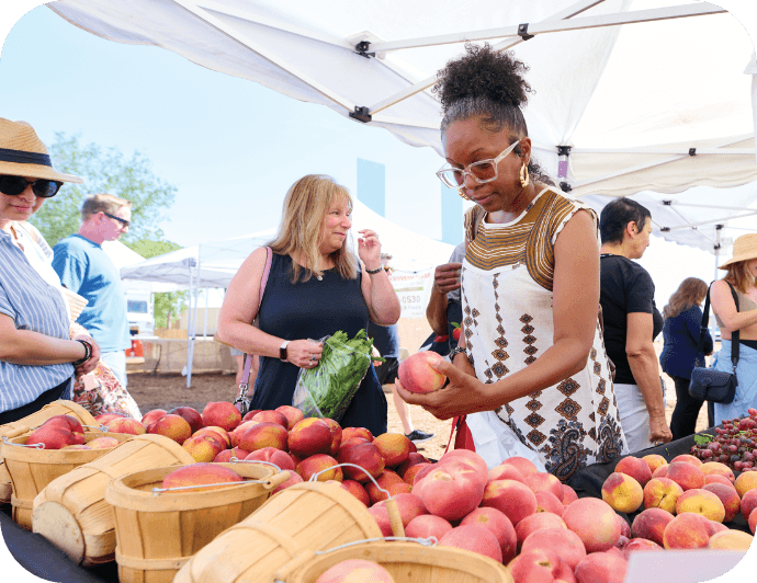 Weekly Farmers Market at The Porch